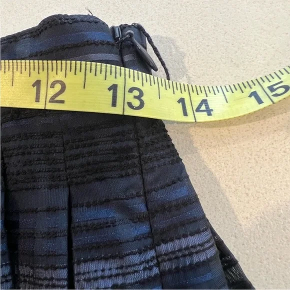 Black Plaid A Line Knee Length Skirt Womens 8 - Picture 8 of 10